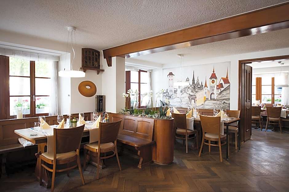 HOTEL & RESTAURANT Mohren