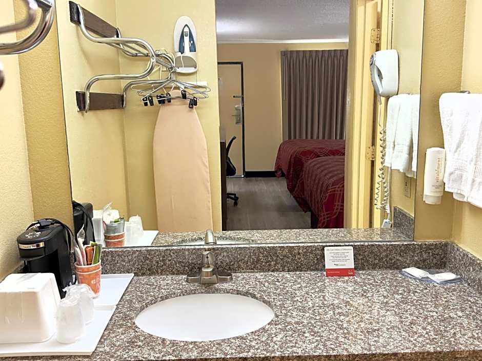 Econo Lodge Lenoir City