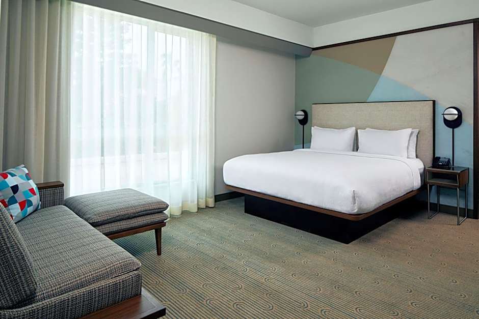 Courtyard by Marriott Santa Barbara Downtown