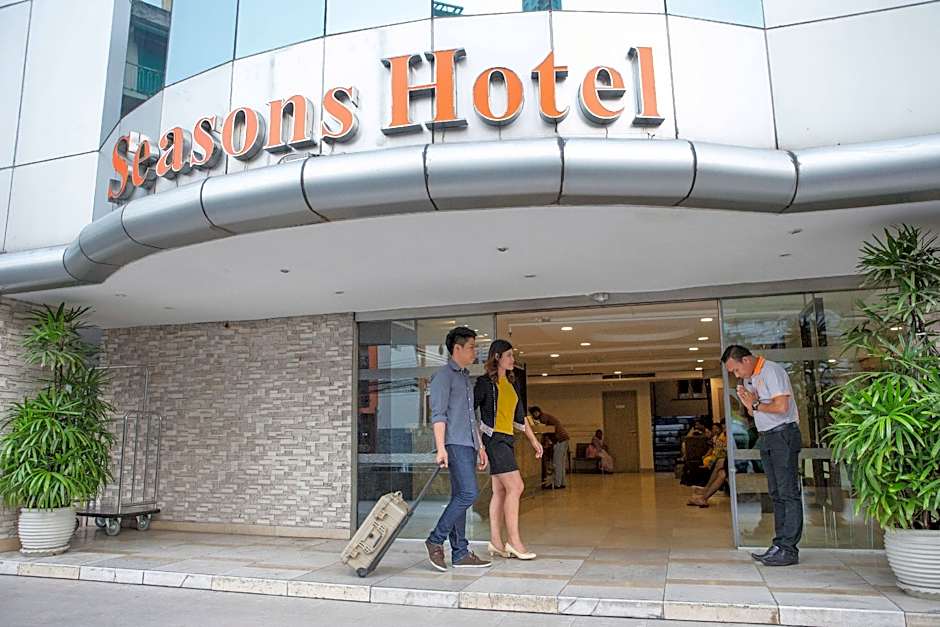 Seasons Siam Hotel