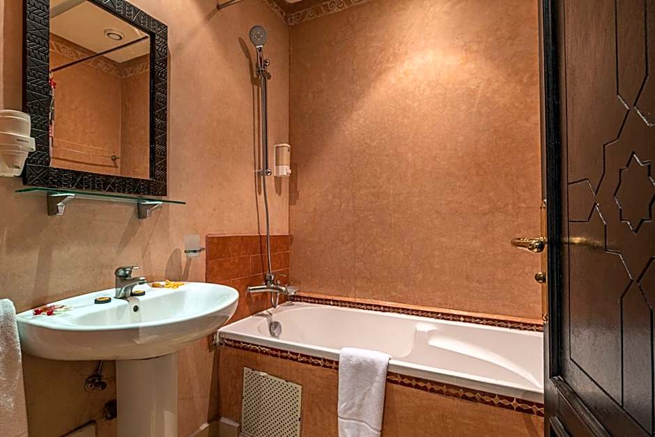 Le Caspien Boutique Hotel