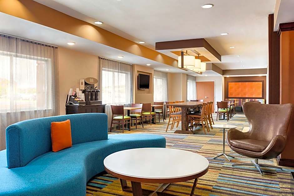 Fairfield Inn & Suites by Marriott Toledo Maumee
