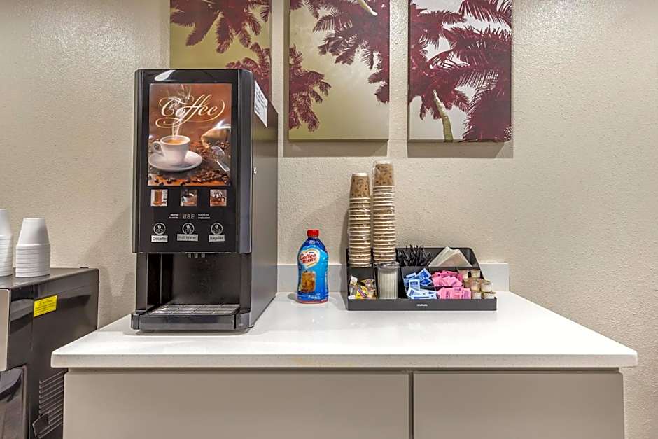 Red Roof Inn Raleigh Northeast - Downtown