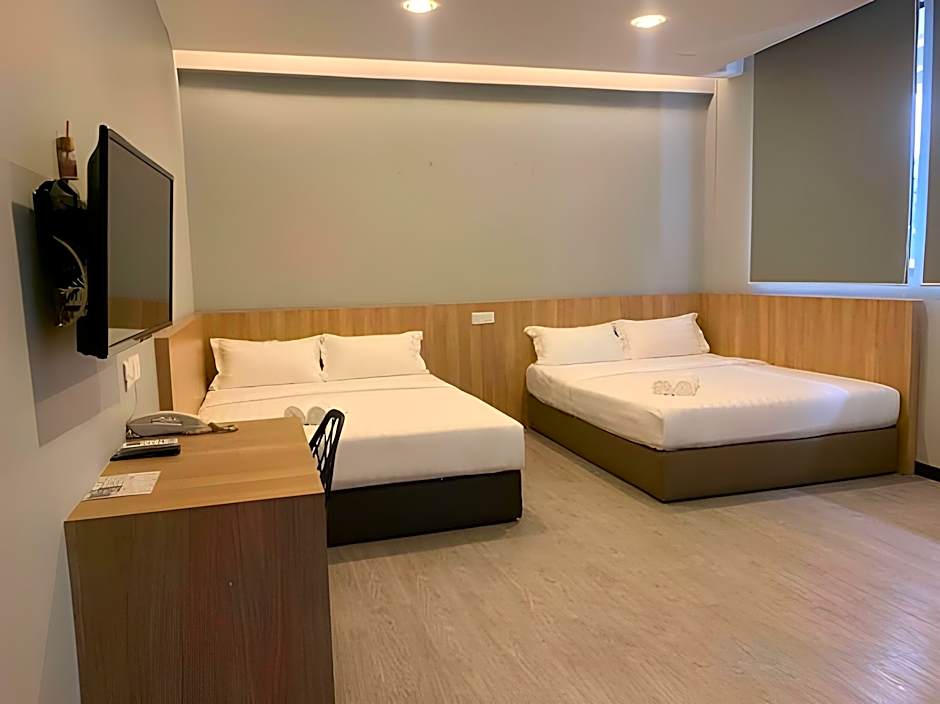 THE DAILY HOTEL