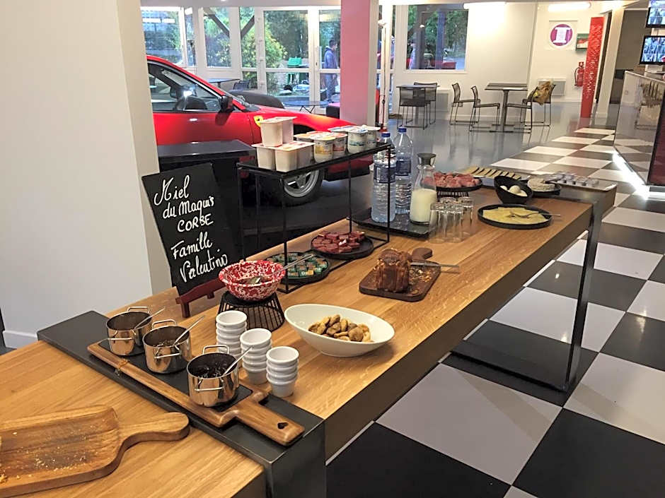 Enzo Hotels Trappes by Kyriad Direct