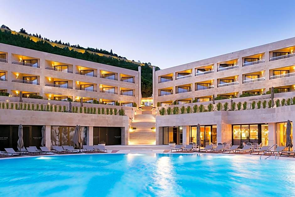 Four Points by Sheraton Sesimbra