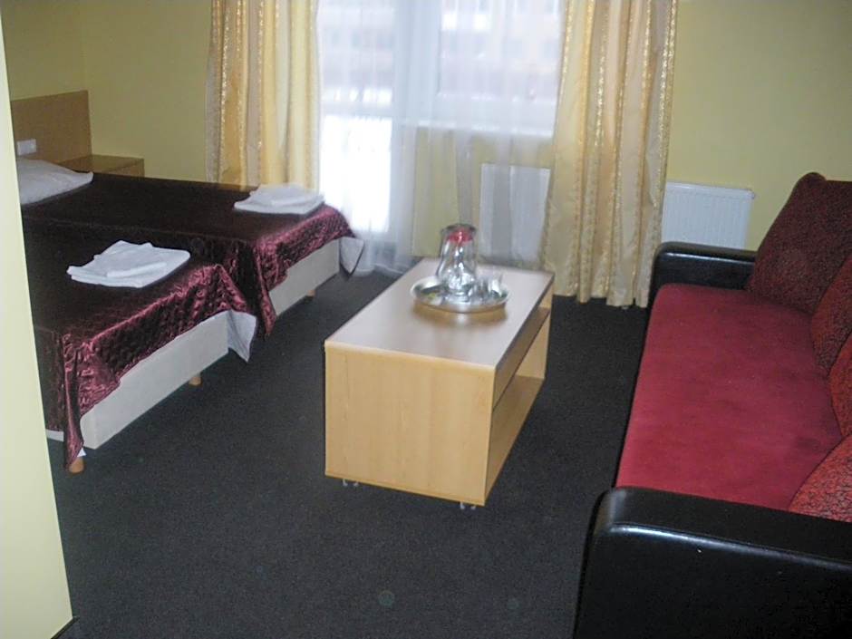 Restoranas - Svečių Namai - Restaurant - Guest House Perkūnkiemis