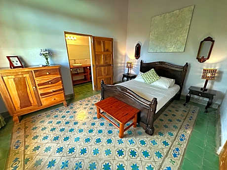 Queen Suite with Balcony