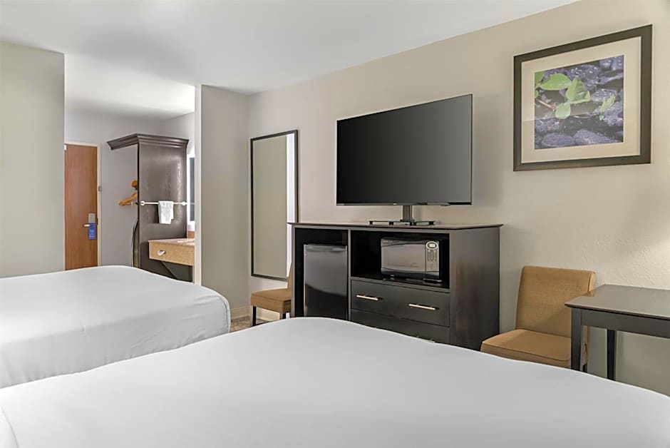 Best Western Lakewinds