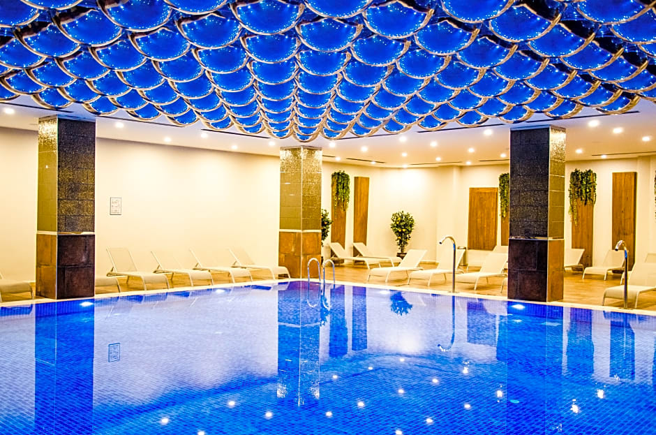 Sky Business Hotel & Spa