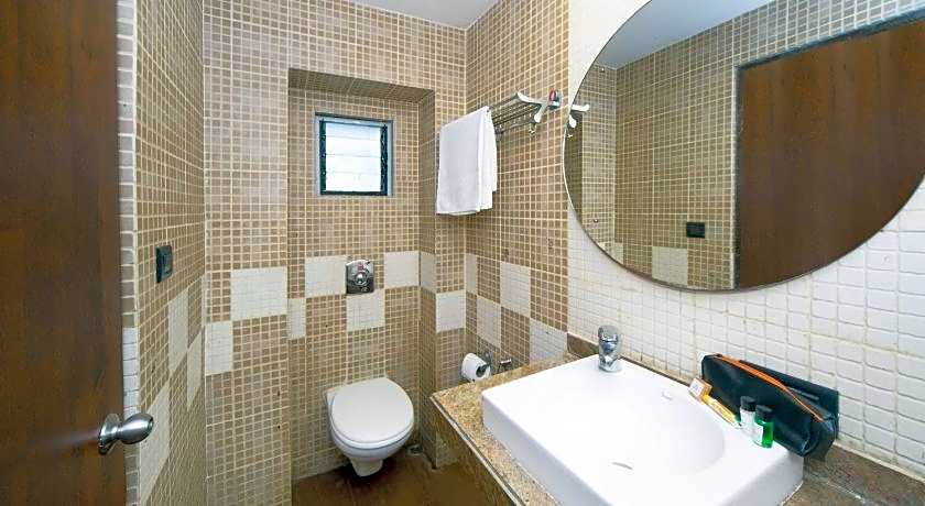 Bhammar's Inn - A Pure Vegetarian Hotel