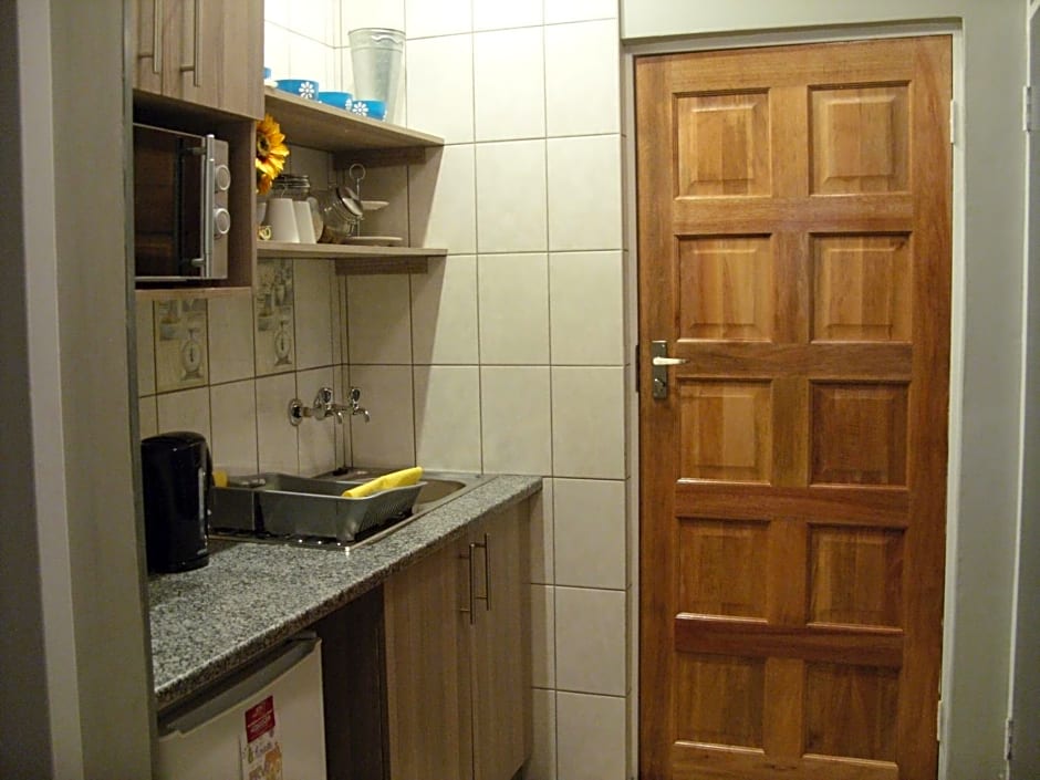 Little Umhlanga. Sunflower suite.