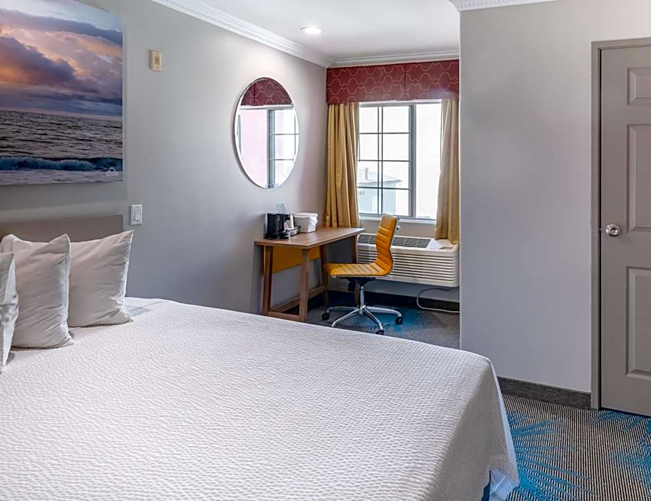 Days Inn by Wyndham Santa Monica