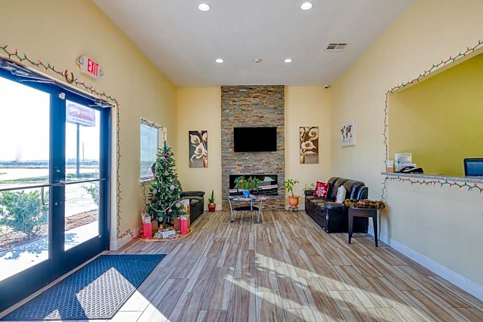 OYO Hotel Rosenberg TX I-69