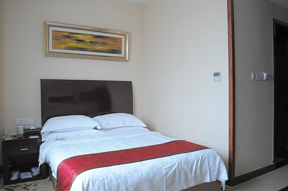 Ramada Linyi North