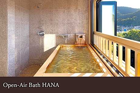 High-Grade Japanese-Style Room [Hana] - River view, with scenic bath hot spring