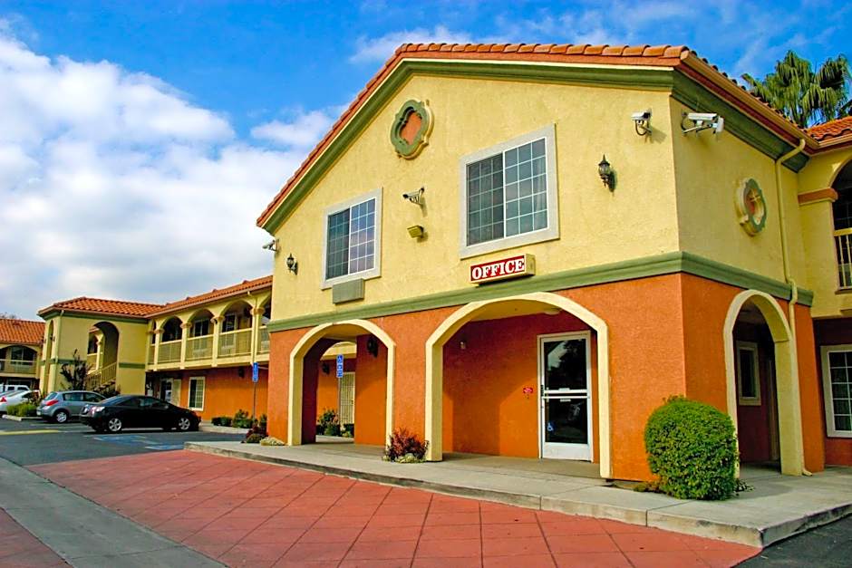 Crystal Inn Suites & Spas