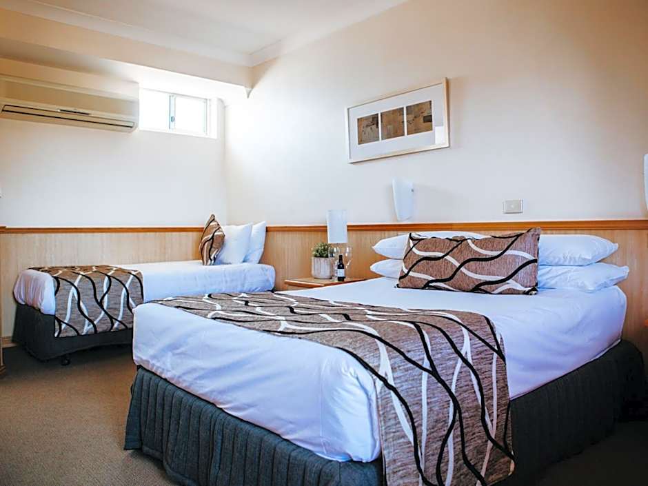 Astor Inn