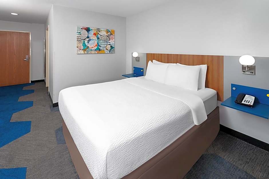 Microtel Inn & Suites by Wyndham Janesville