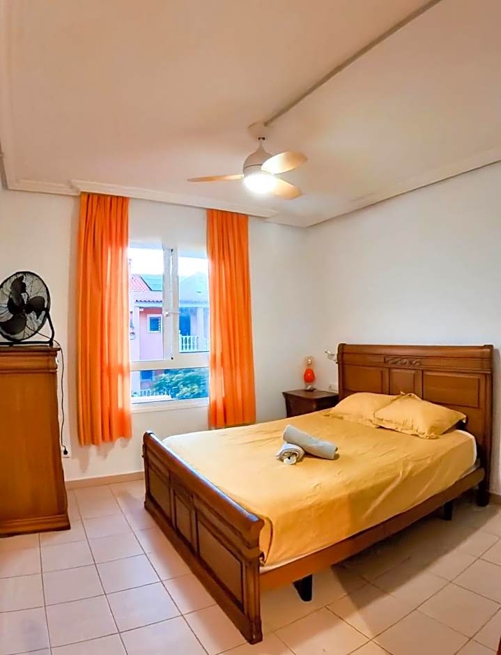 Duque Nest Hostel