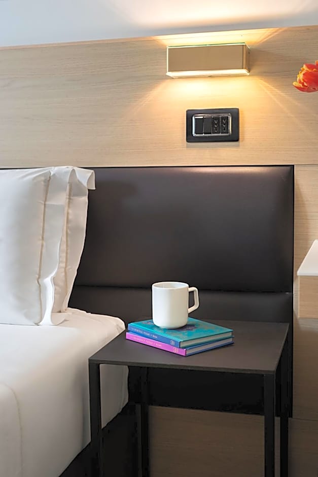 Globus Urban Hotel