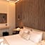Chrispy City Living ex Nefeli
