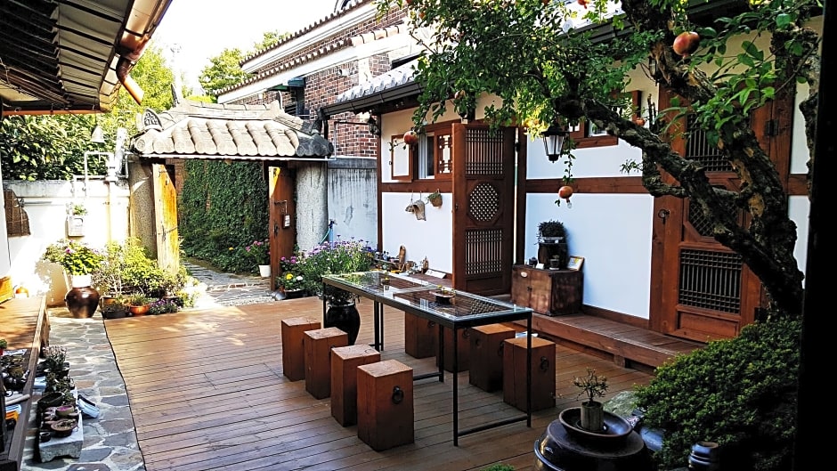 In-Yeon Hanok Guesthouse