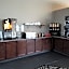Okoboji Inn & Suites