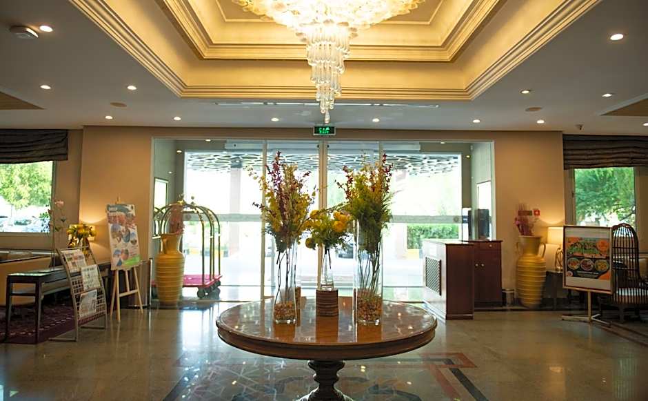 Ramee Guestline Hotel