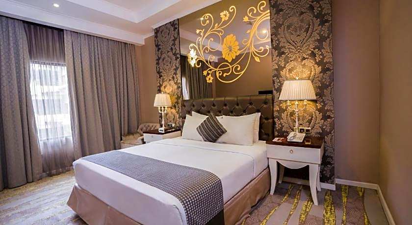 Sutan Raja Hotel And Convention Centre