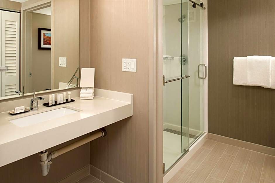 Courtyard by Marriott Seattle Sea-Tac Area