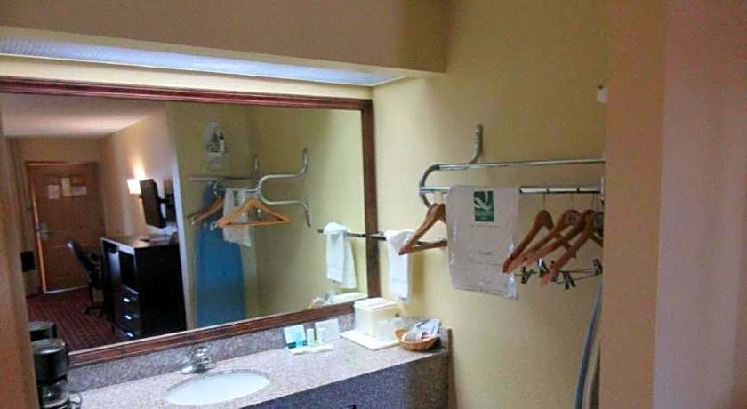 Quality Inn Andalusia