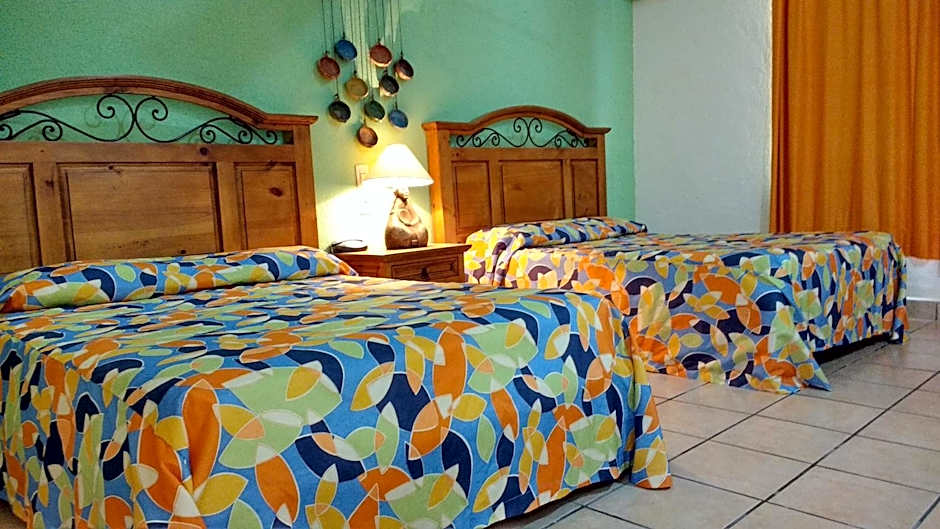 Hotel Hacienda Bugambilias