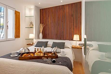 Deluxe Suite with Sea View