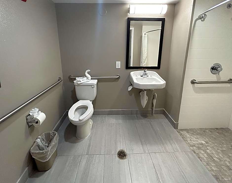 Studio 6 Suites Carson, CA