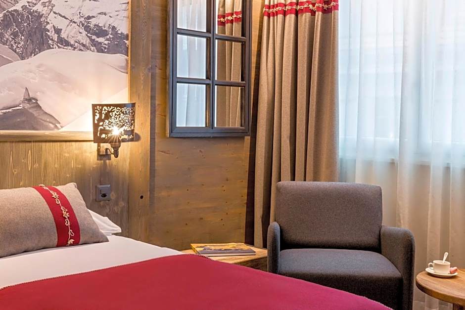 Hotel Edelweiss Manotel