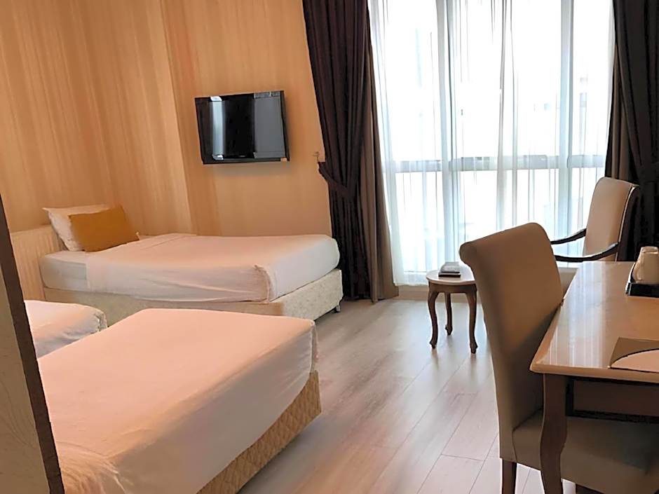 OYO 90847 Hotel Asia City