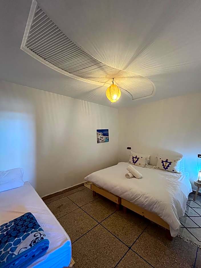 Emallayan Hostel