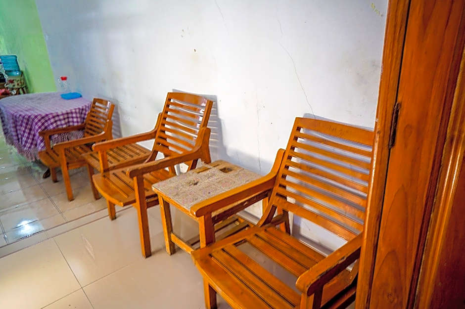 OYO 93069 Penginapan Sumber Rizki