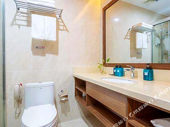 Four Seasons Sunshine Hotel (Ningbo High-tech Store)