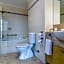Clarion Suites Gateway
