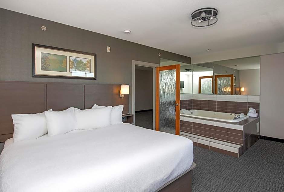 Coast Lethbridge Hotel & Conference Centre