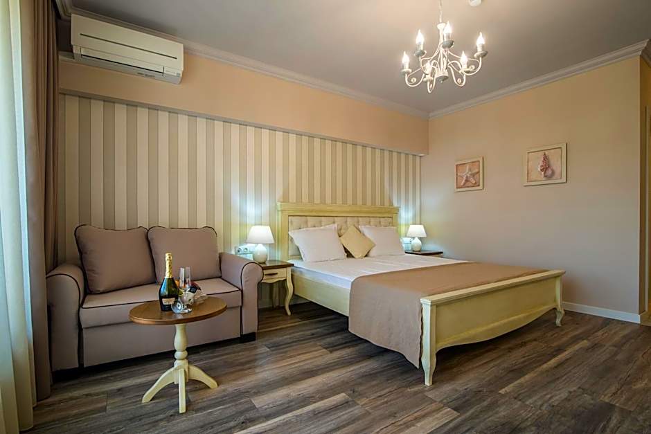 Sunny Castle Hotel - All Inclusive, Beach and Free parking
