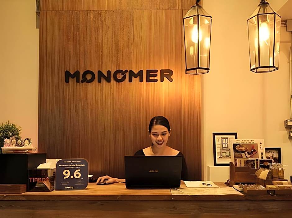 Monomer Hostel