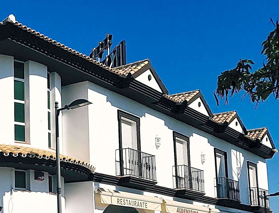 Albenzaire Hotel Asador