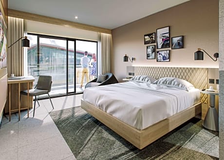 King Room Track Facing With Balcony