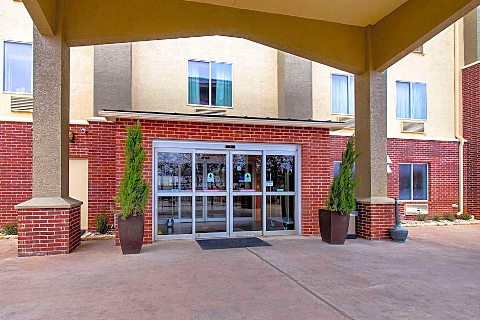Comfort Inn & Suites Fredericksburg