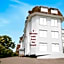 Russel Court Hotel Bournemouth Central