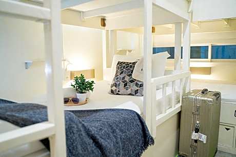 Bed in 6-Bed Mixed Dormitory Room