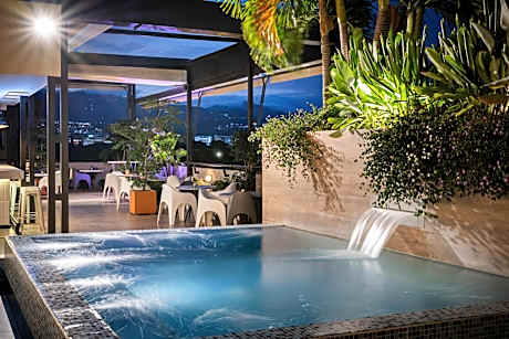 Hilton Garden Inn Cali Ciudad Jardin